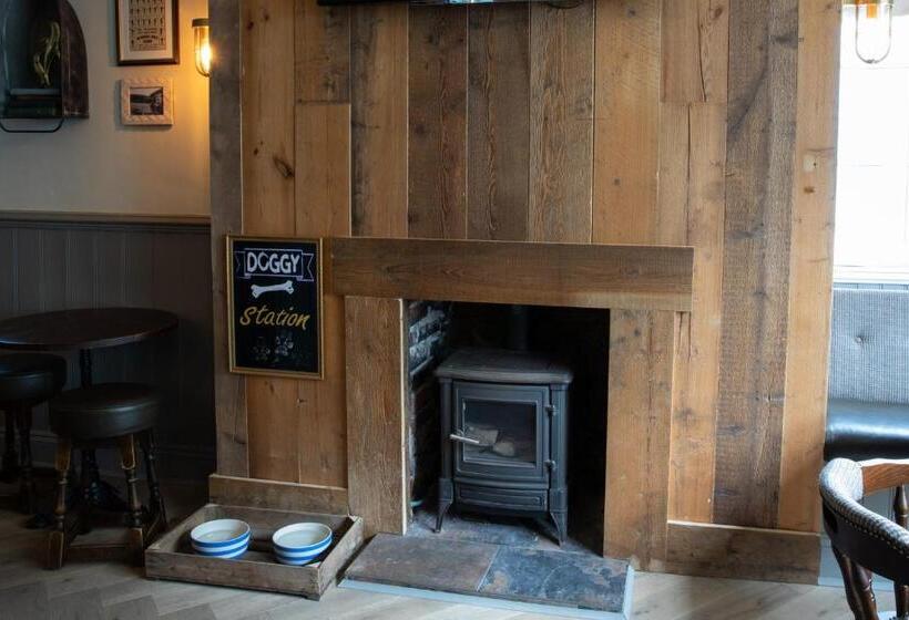 هتل The Seale Arms