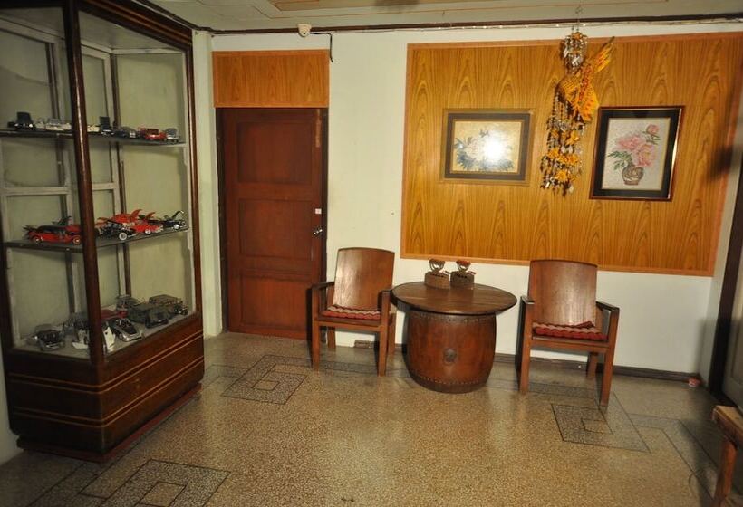 Отель The Sixty At Ayutthaya