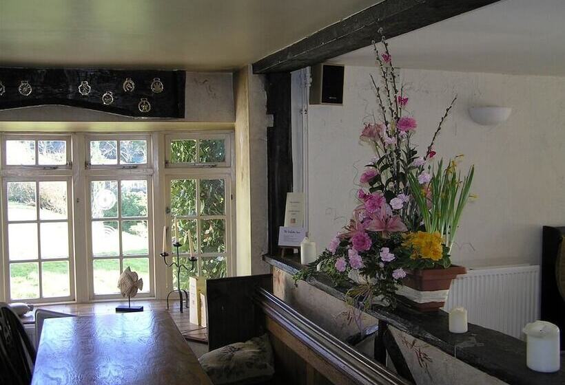 فندق The Vobster Inn