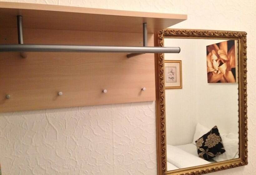 Wilsons Hotel   Blackpool Tower View