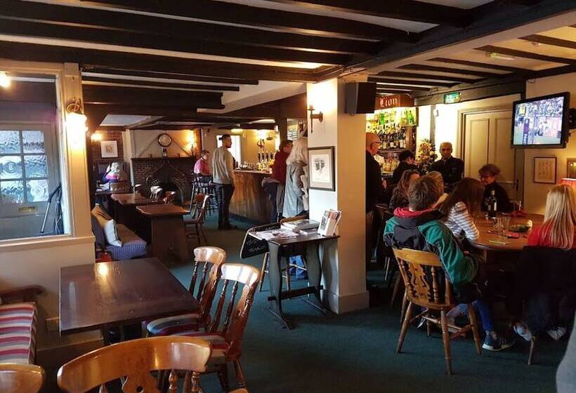 호텔 Ye Olde Red Lion