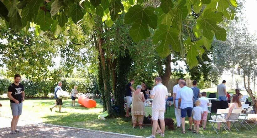 Le Mas Des Quintrands Manosque Motel De Charme