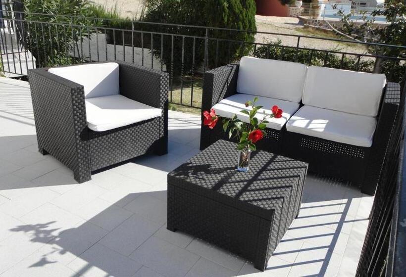 Mirto Beach Hotel & Restaurant