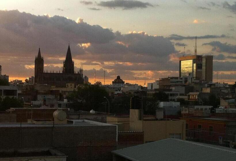 Общежитие Olga Querida B&b Hostal