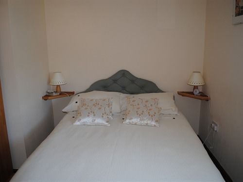 Пансион Central Guest House