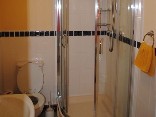 Пансион Central Guest House