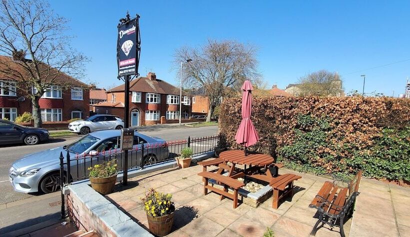 Пансион Diamonds Guest House