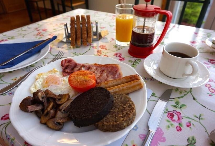 펜션 Karrawa Guest House