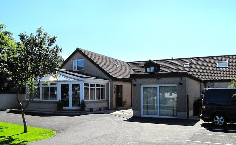 펜션 Karrawa Guest House