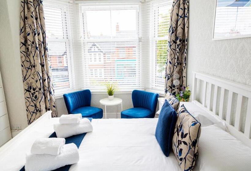 펜션 Kingsway Guesthouse A Selection Of Single, Double And Family Rooms In A Central Location