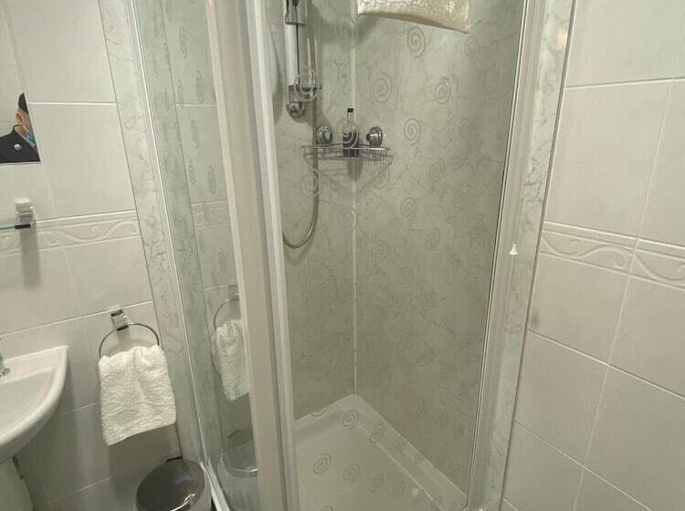 펜션 Landguard Lodge Guest House