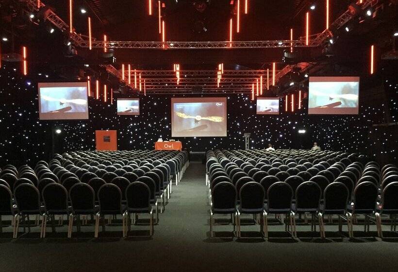 بنسيون Old Hall House, Nec