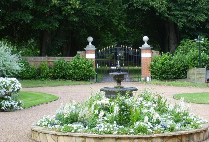 Пансион Saltcote Place