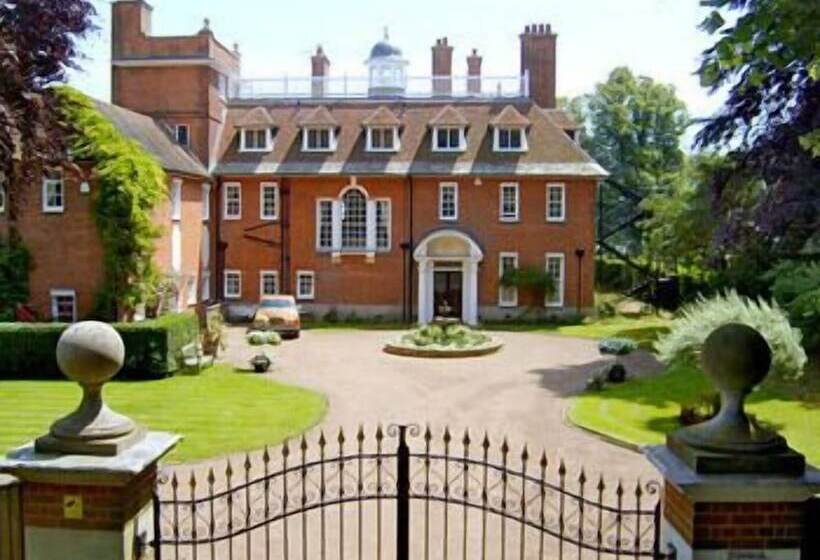 Пансион Saltcote Place