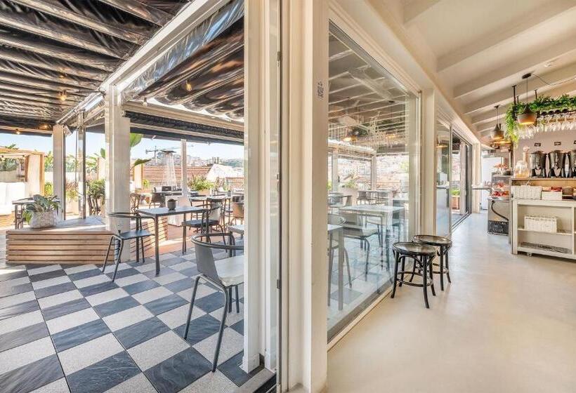 پانسیون The Art Inn Lisbon