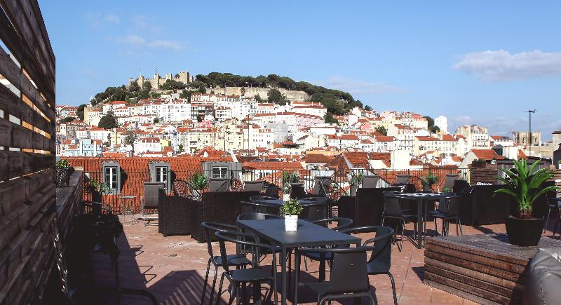 پانسیون The Art Inn Lisbon