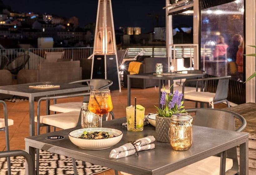 پانسیون The Art Inn Lisbon