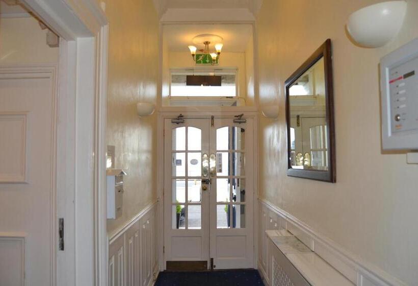 ペンション The Lindum