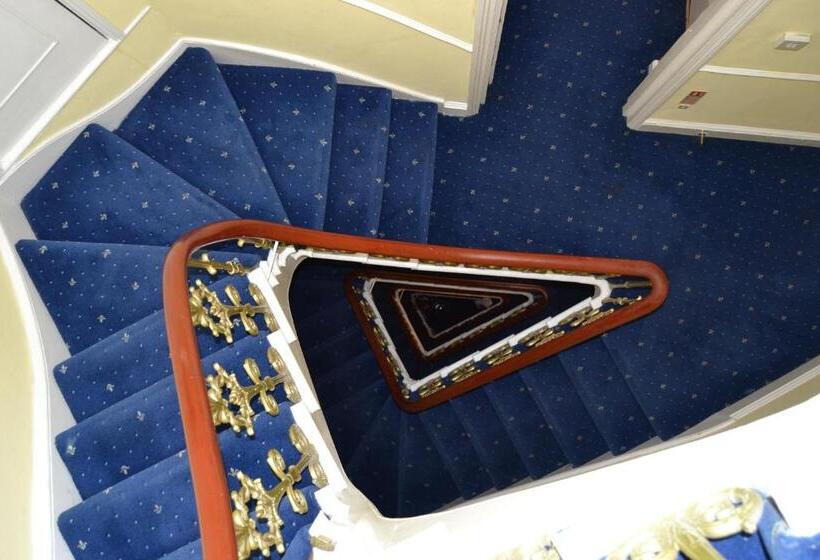 ペンション The Lindum