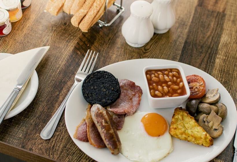 ペンション The Maynard