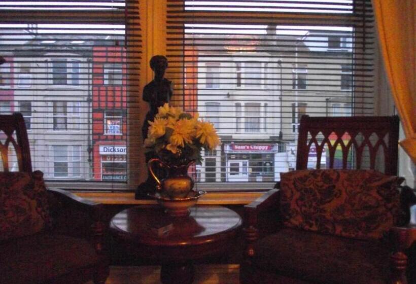 פנסיון The Molly House