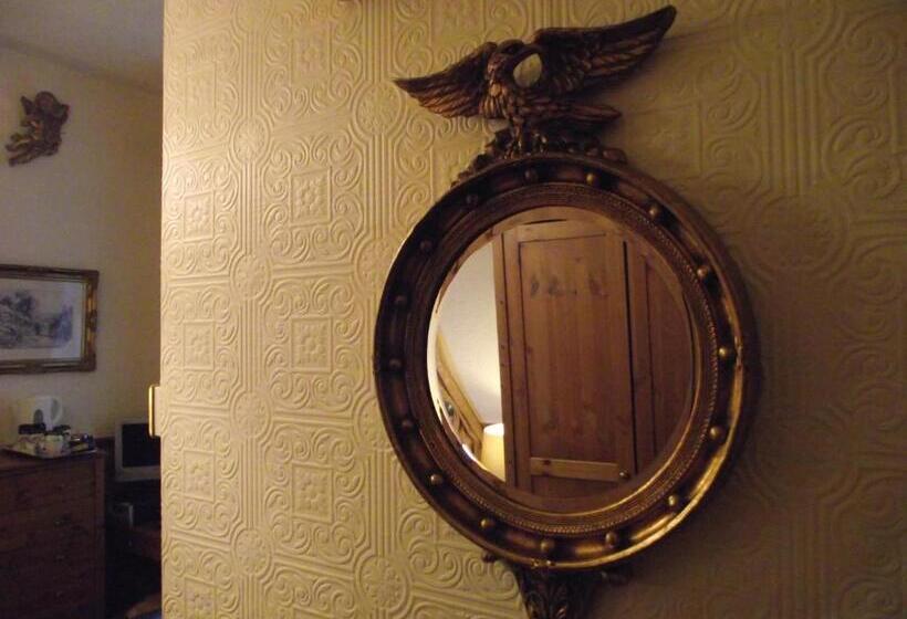 פנסיון The Molly House