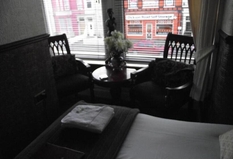 פנסיון The Molly House