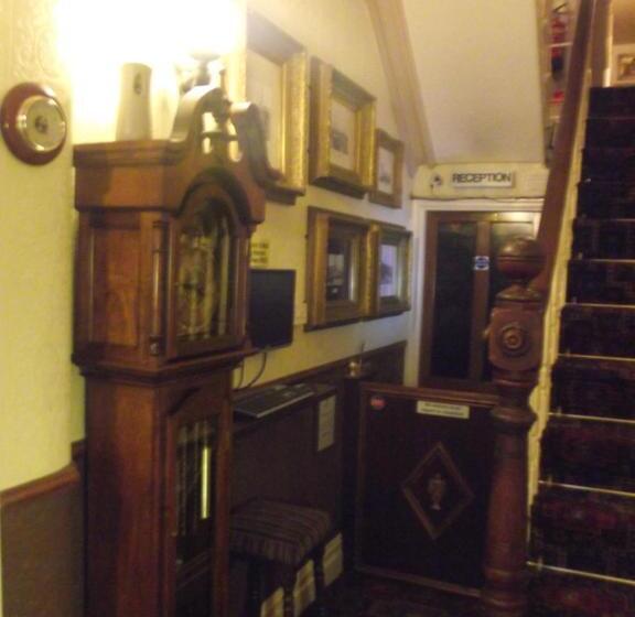 פנסיון The Molly House