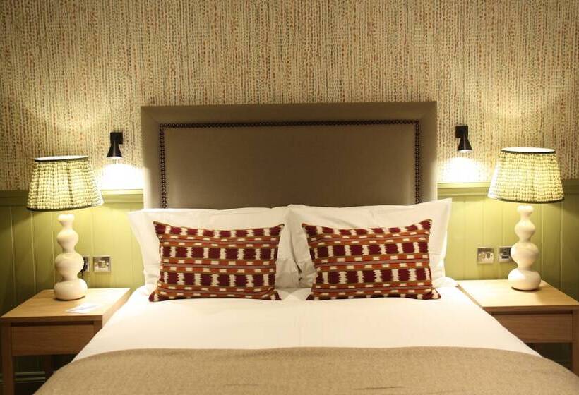 The Bell Hotel, Saxmundham