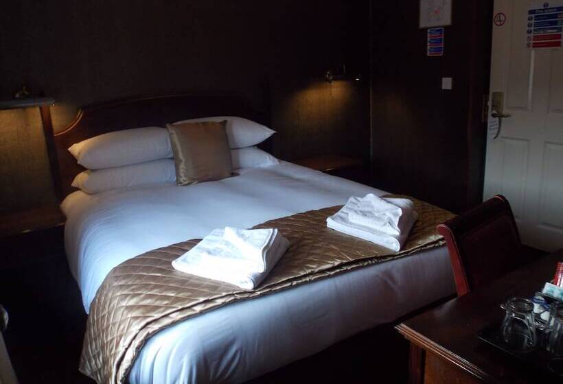 The Mountford Hotel   Free Parking