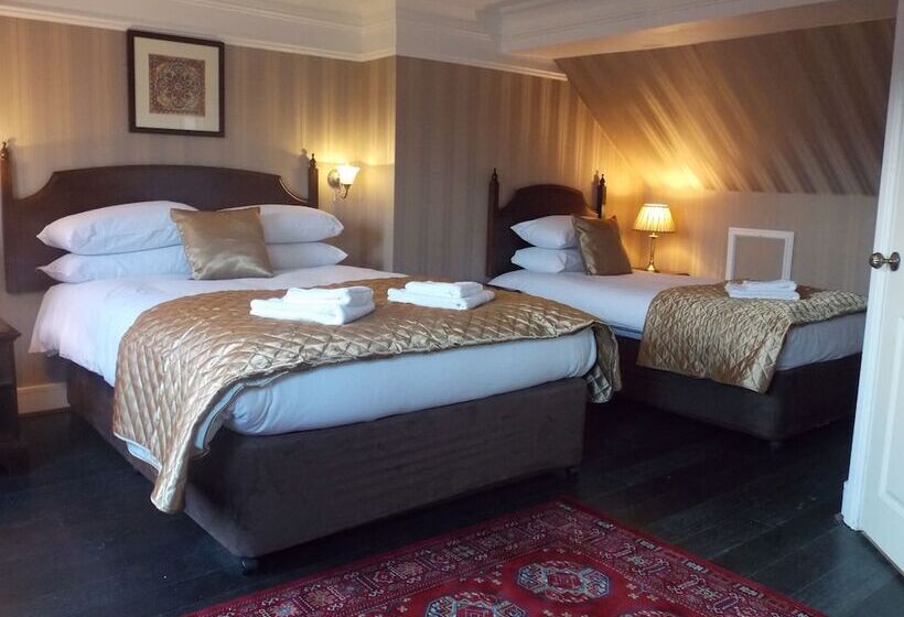 The Mountford Hotel   Free Parking