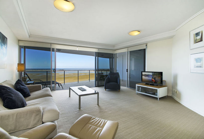 Waves Maroochy River