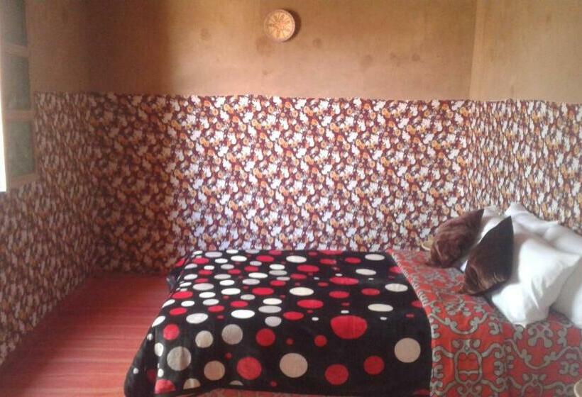 تختخواب و صبحانه Camp Sahara