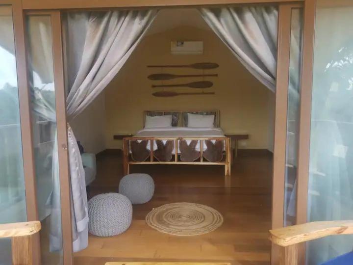 ベッドアンドブレックファースト Gatun Lake Lodge