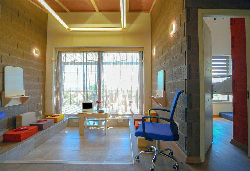 Bed and Breakfast Manor Artoonj At Port Ayas