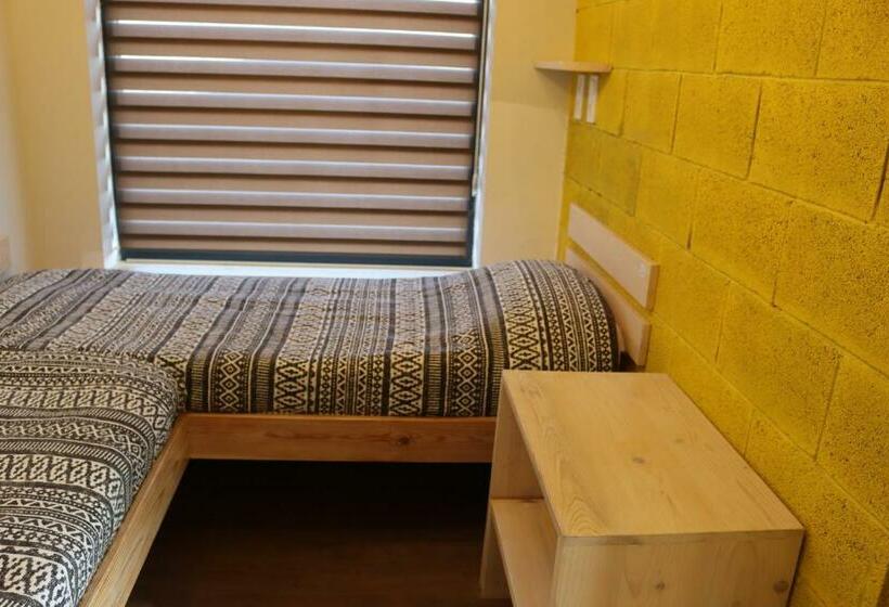 Bed and Breakfast Manor Artoonj At Port Ayas