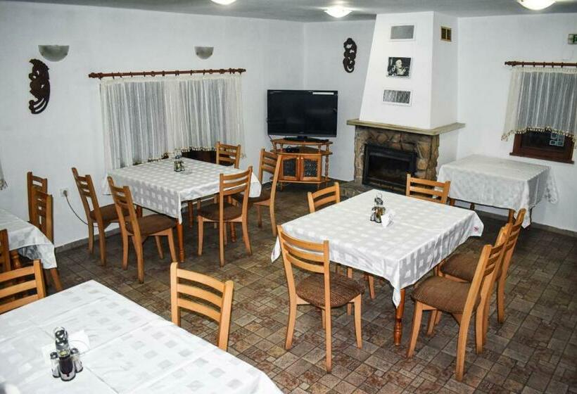 ホテル хотел механа павлова къща