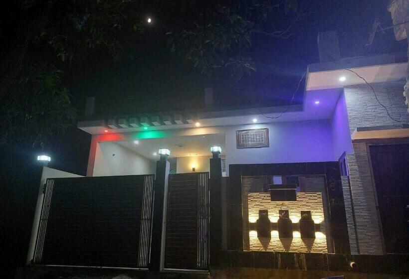 Отель Pop Aone Inn Guest House