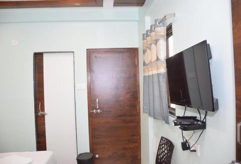 فندق Shankar Residency, Akkalkot