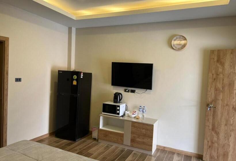 فندق Sky And Starloft