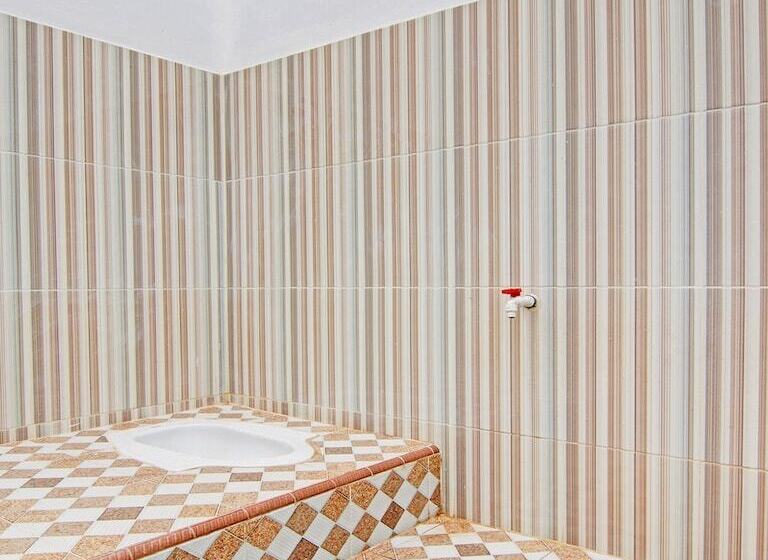 فندق Spot On 91950 Guest House Teknong Syariah