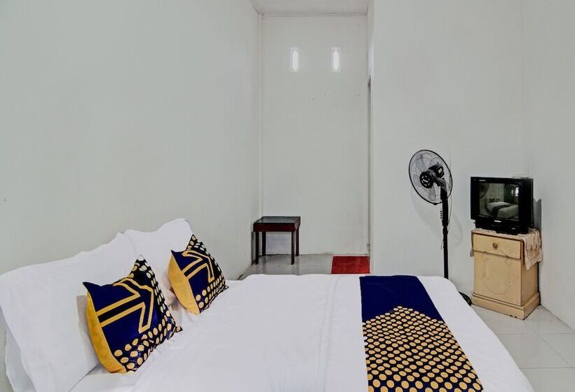 فندق Spot On 91950 Guest House Teknong Syariah