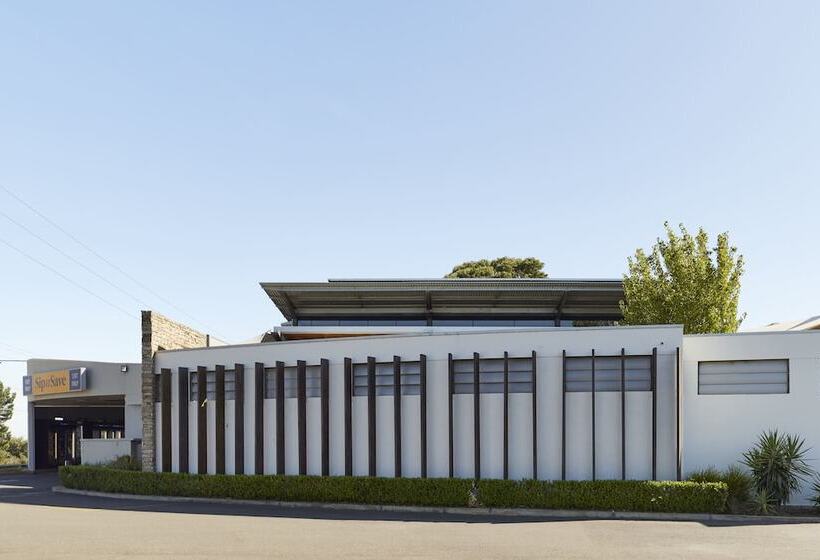 Blue Gums Hotel Motel