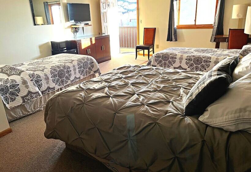 فندق على الطريق Furnas County Lodging