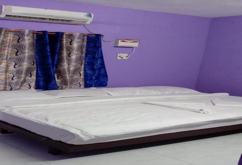 پانسیون Eagle Nest Residency