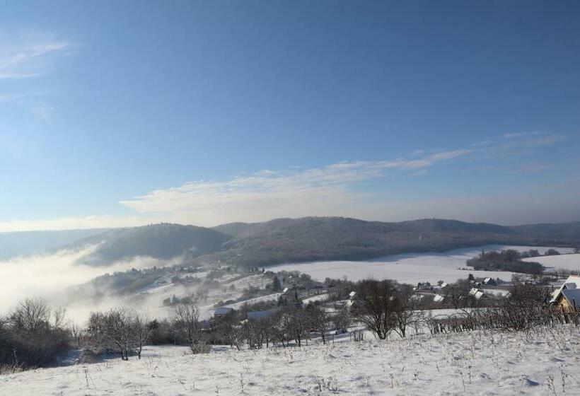 膳宿费 Memory Vendégház