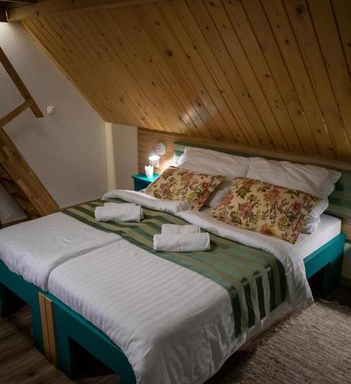 膳宿费 Penzión Skorušina