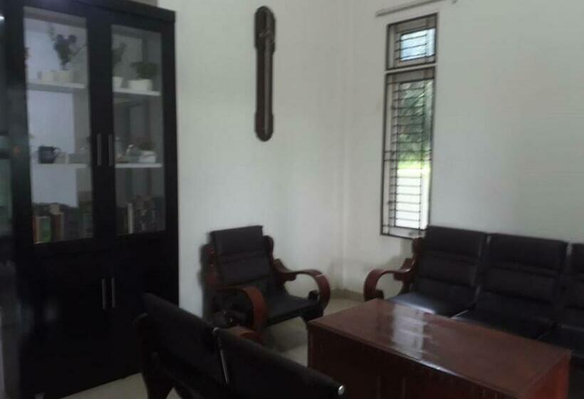 פנסיון Wisma Greenville