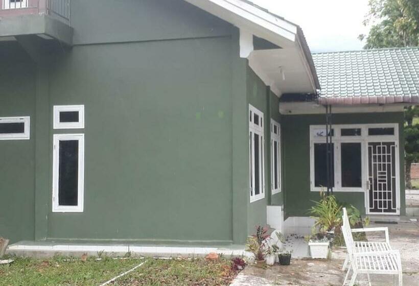 פנסיון Wisma Greenville