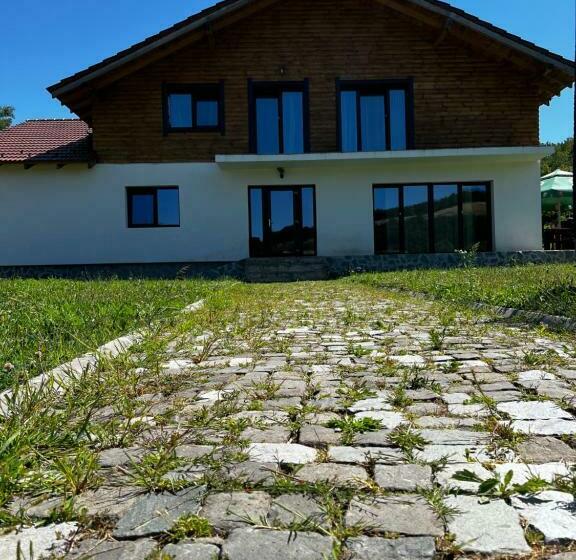 Pensiunea Lili’s House